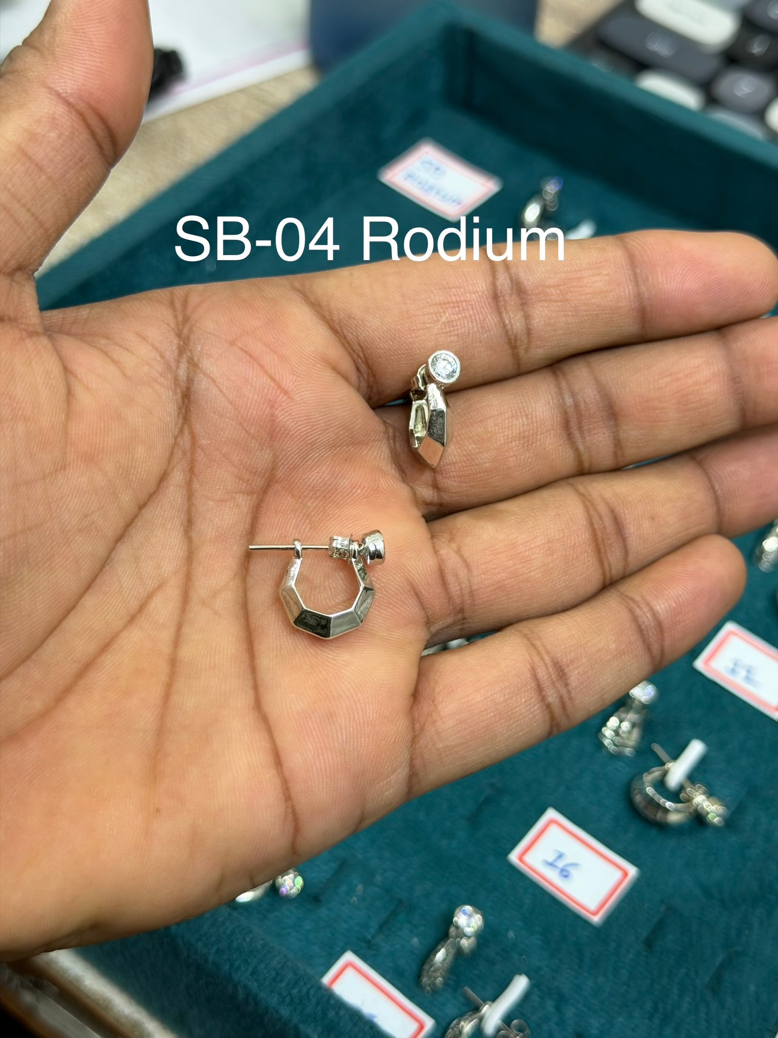 SB-04 RODIUM